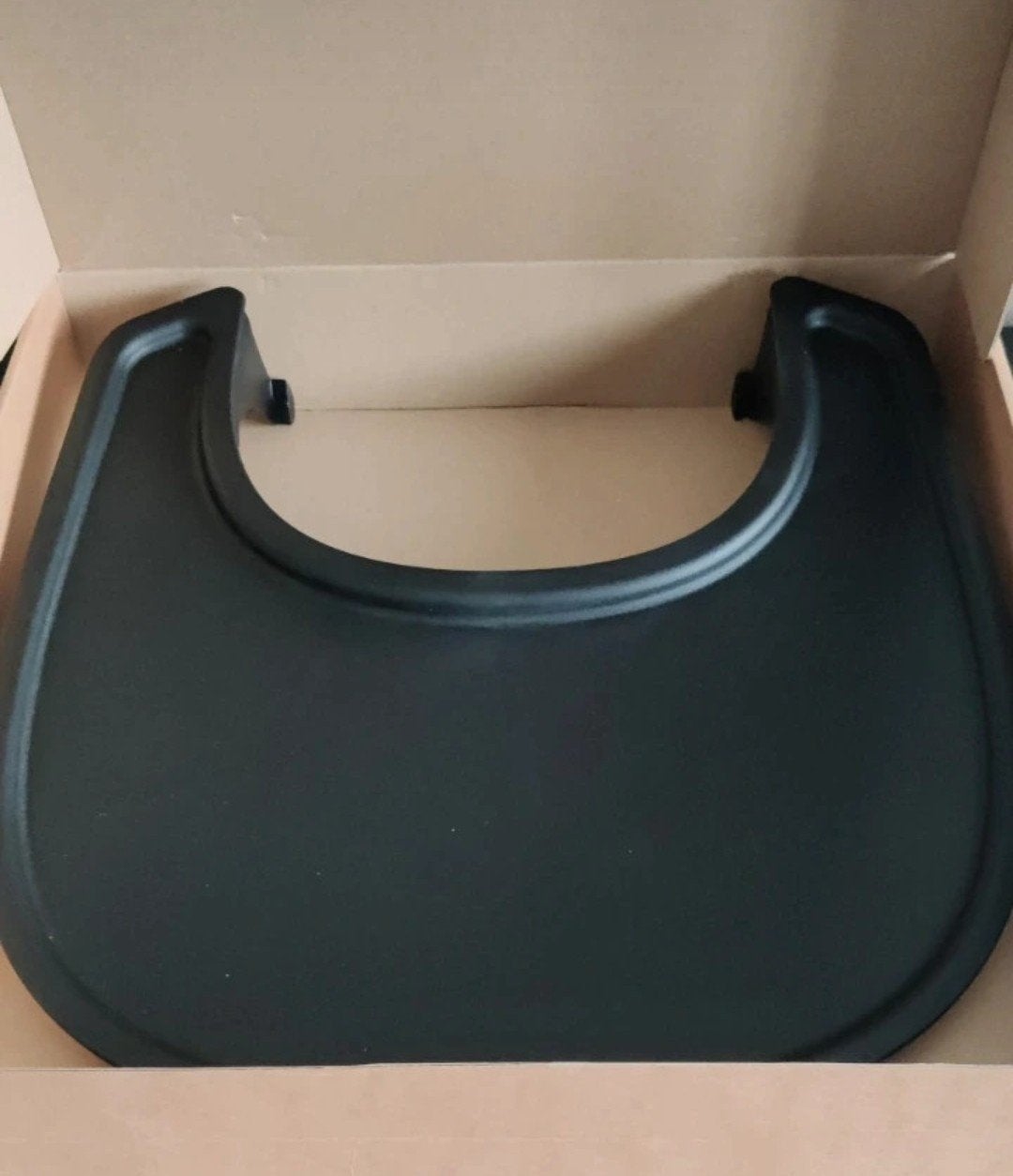 Stokke Nomi dien/eetblad – zwart, Kinderen en Baby's, Kinderstoelen, Ophalen, Nieuw, Meegroeistoel