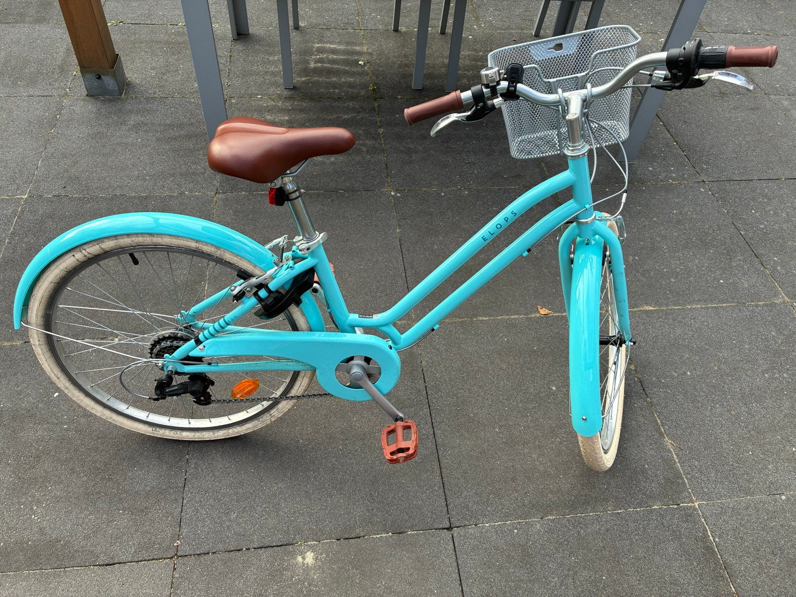 Elops 500 Stadsfiets meisjes 24 inch - Zo goed als nieuw, Fietsen en Brommers, Ophalen, Zo goed als nieuw, 24 inch, Versnellingen