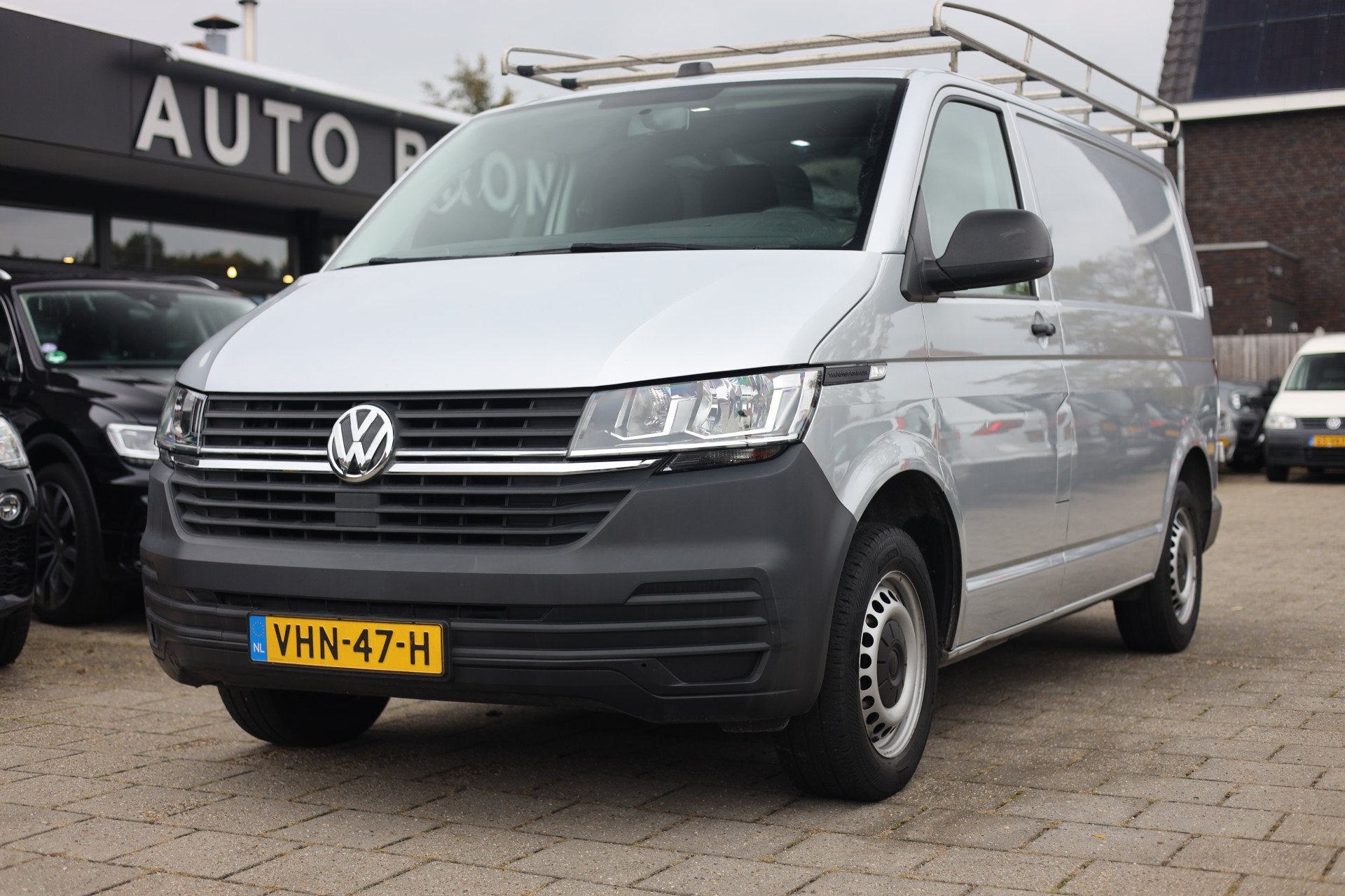 Volkswagen Transporter 2.0 TDI L1H1 AIRCO | CRUISE | CARPLAY, Voorwielaandrijving, Stof, Gebruikt, 4 cilinders