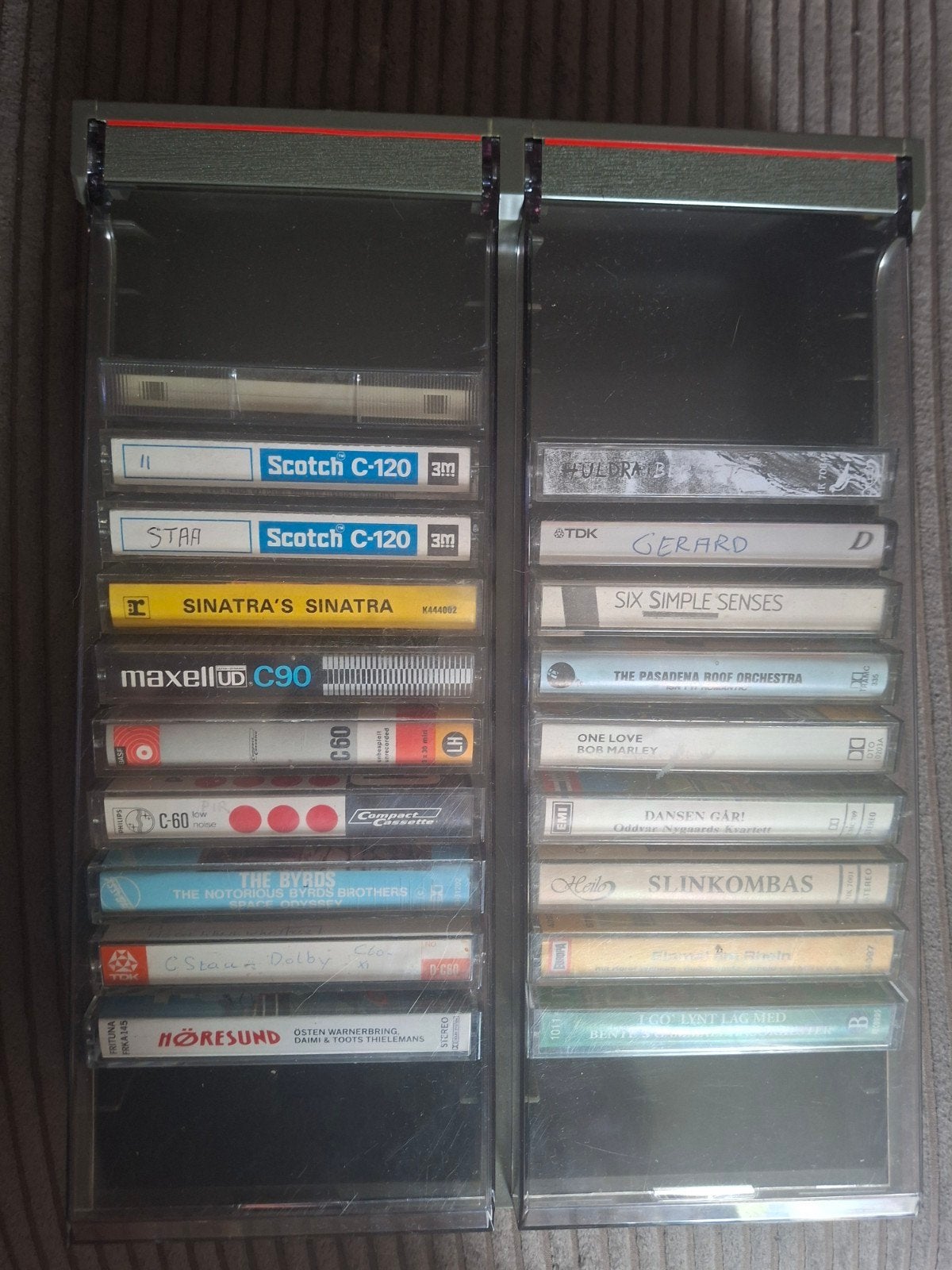 Cassettebandjes met bewaardoos - Diverse genres, Ophalen, Gebruikt, 2 t/m 25 bandjes, Overige genres