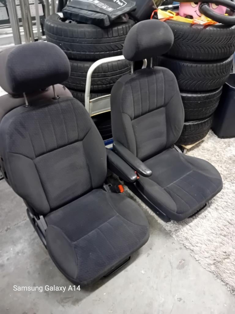 Renault master 1996 - 2010 set stoelen met armlegger, Auto-onderdelen, Ophalen, Renault