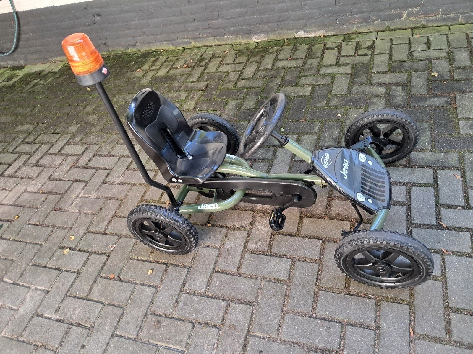 berg buddy skelter jeep met zwaailamp, Ophalen of Verzenden, Zo goed als nieuw, Berg