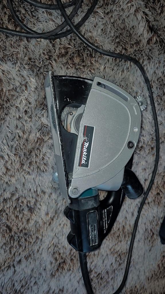 Makita Muurfrees 1400W - Perfect voor sleuven frezen, Minder dan 30 mm, Gebruikt, Overige typen, Ophalen of Verzenden