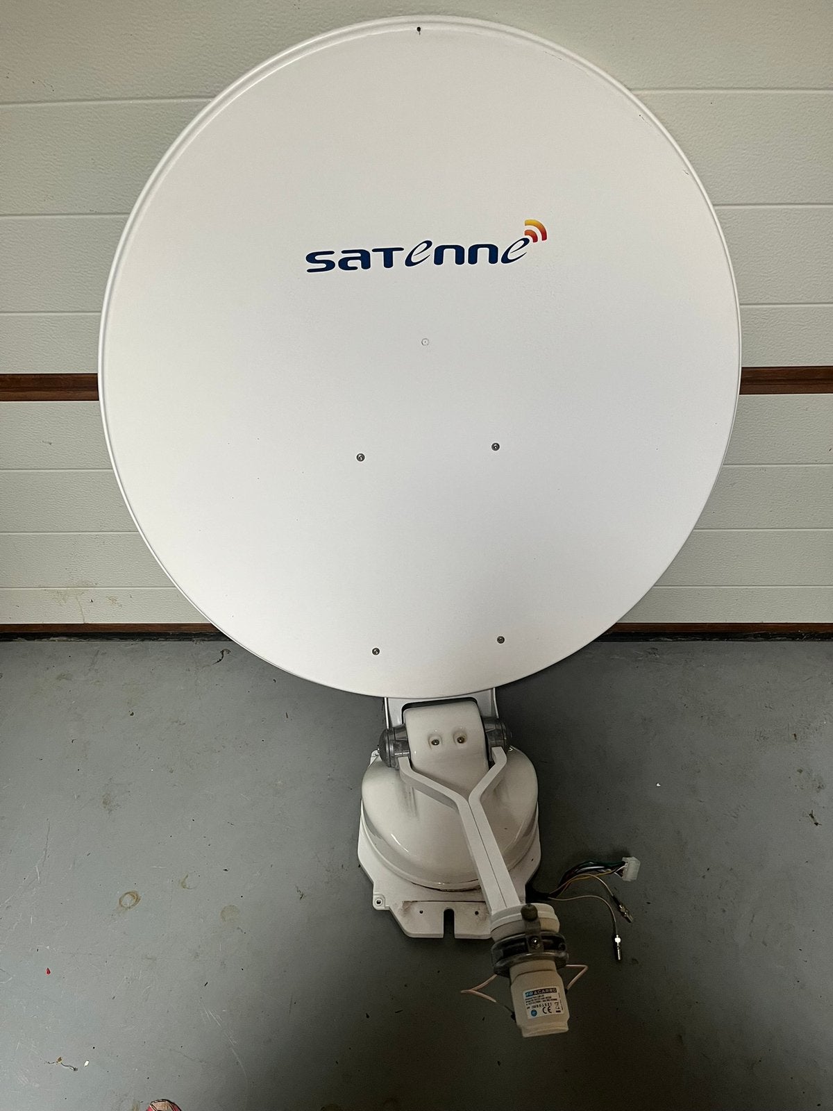Satenne R3 Premium Automatische Satelliet Antenne, Audio, Tv en Foto, Schotelantennes, Ophalen, Gebruikt, Overige merken