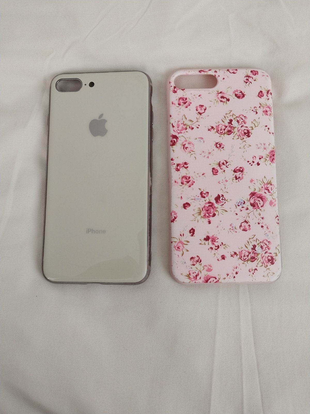 iPhone 7/8 Plus Hoesjes - Siliconen en Bloemenprint, Telecommunicatie, Gebruikt, Overige merken, IPhone 7 Plus, Hoesje of Tasje