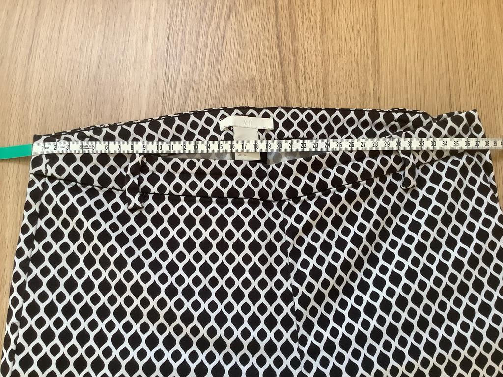 Zwart/witte broek H&M maat 36 en blauw/wit is maat 38, Ophalen of Verzenden, Gedragen, Maat 36 (S), Zwart