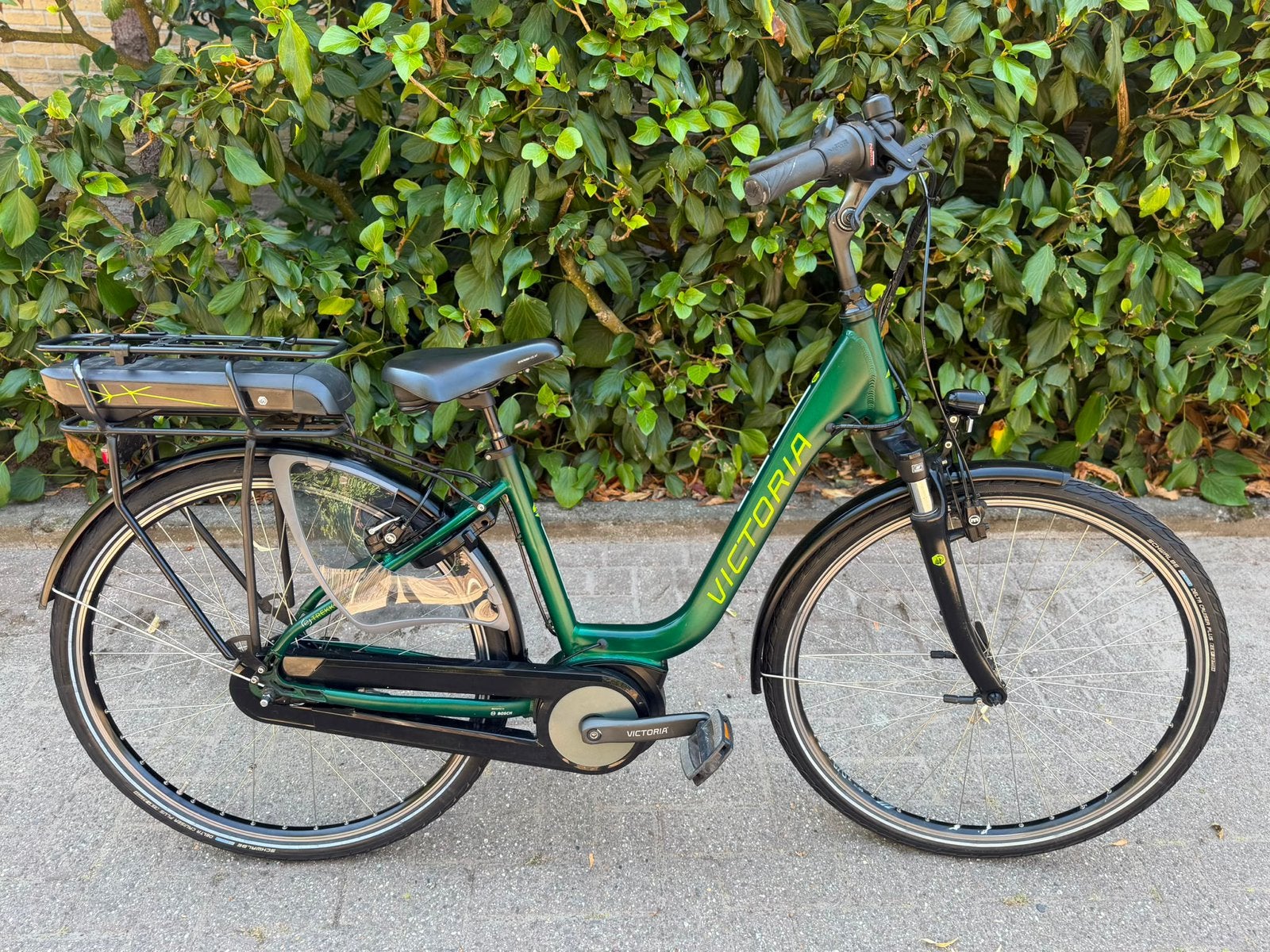 Electrische victoria trekking bosch middenmotor fiets, Zo goed als nieuw, 51 tot 55 cm, 50 km per accu of meer, Ophalen