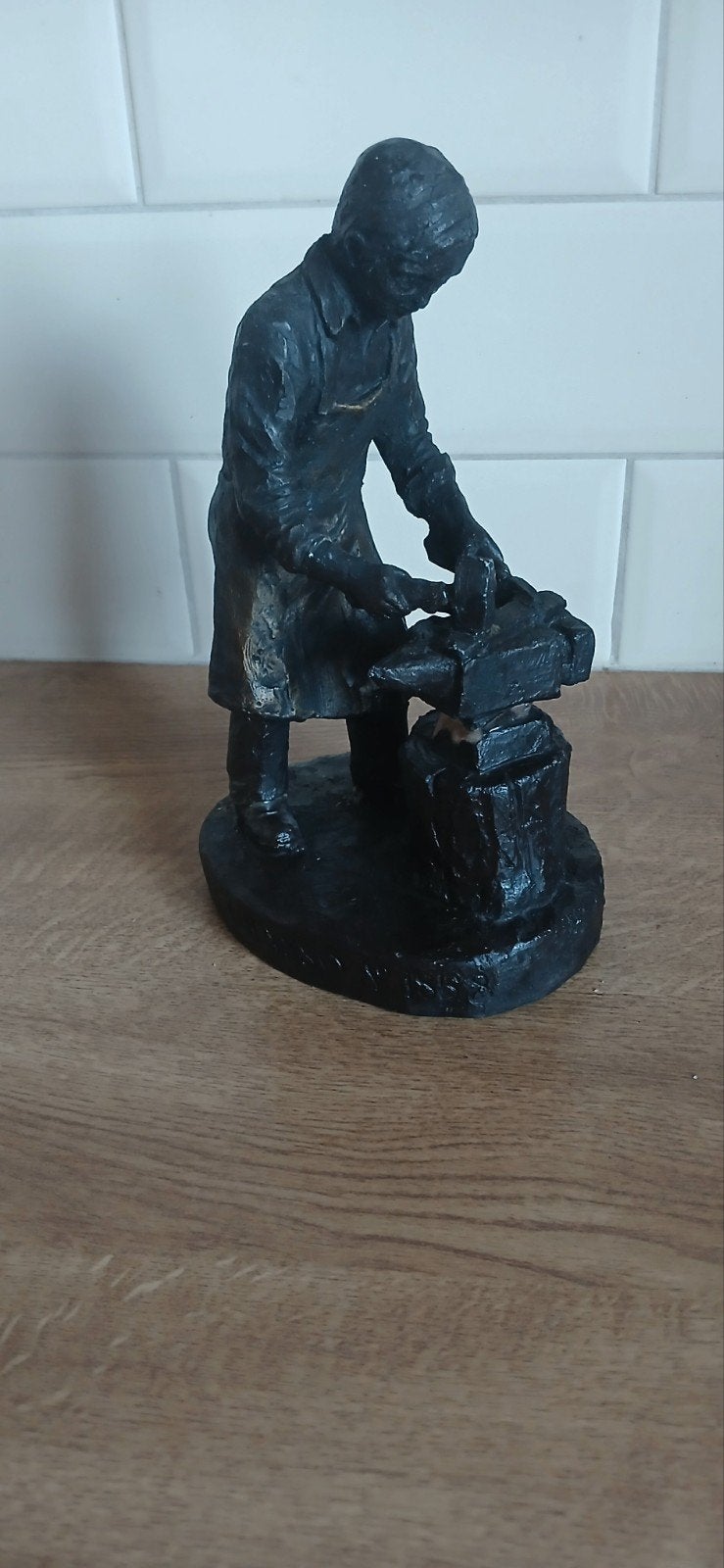 Vintage beeldje smid aan aambeeld - Metaal, Ophalen, Minder dan 20 cm, Handgemaakt, Zwart