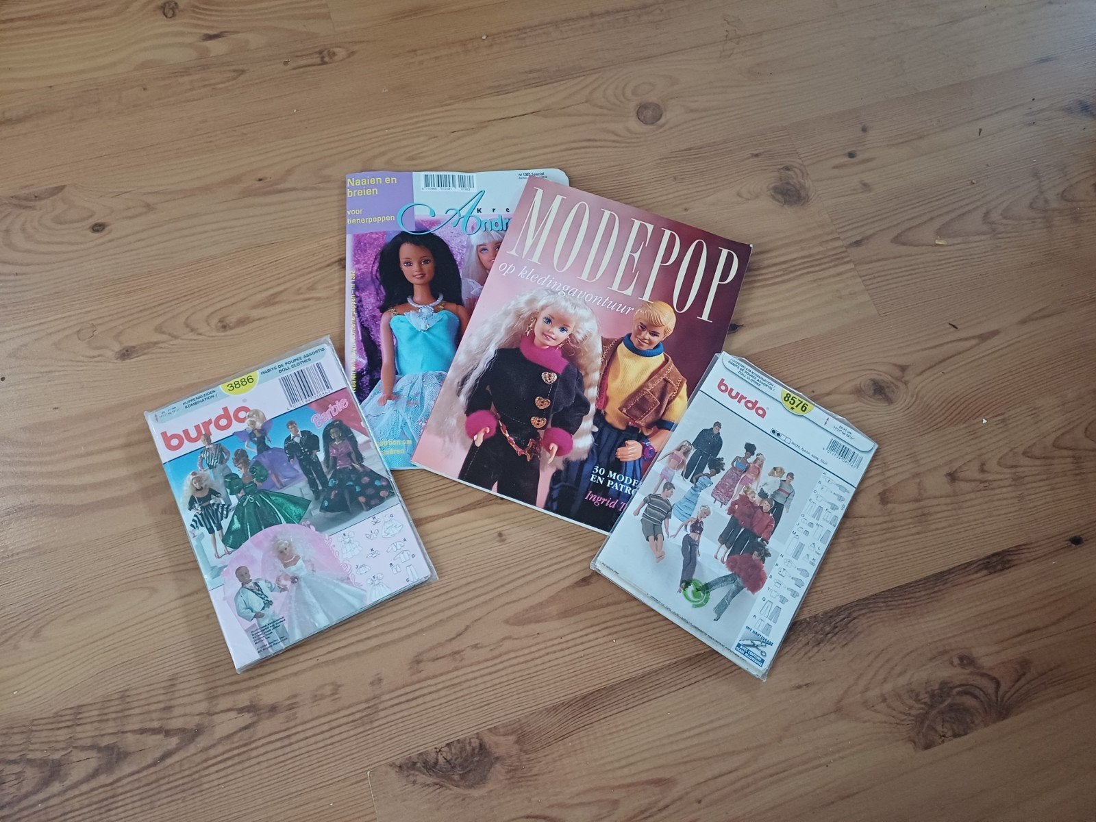 Patronen voor kleding voor tienerpoppen /barbie (Burda, Mode, Kind, Overige typen, Gebruikt, Burda