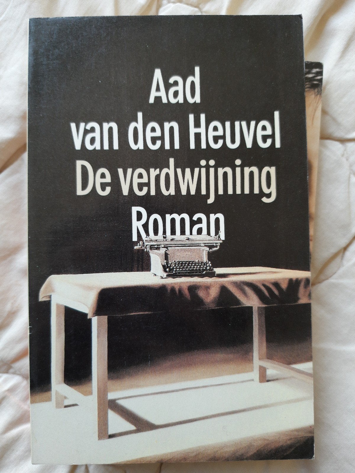 Aad van den Heuvel - De verdwijning, Gelezen, Aad van den Heuvel, Ophalen of Verzenden, Nederland