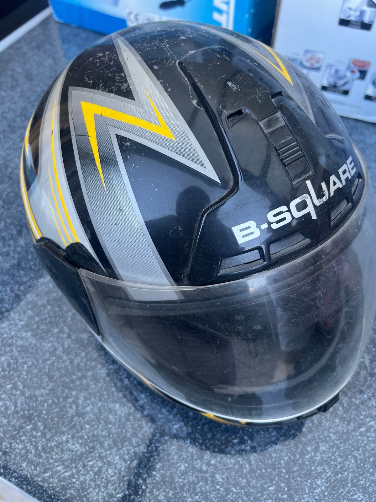 B-Square Scooter Helm - Zwart/Geel, Ophalen, Gebruikt