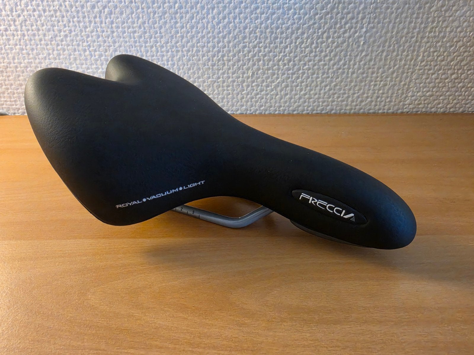 Nieuw Selle Royal Freccia dames fietszadel, Ophalen, Stadsfiets, Zadel, Selle Royal