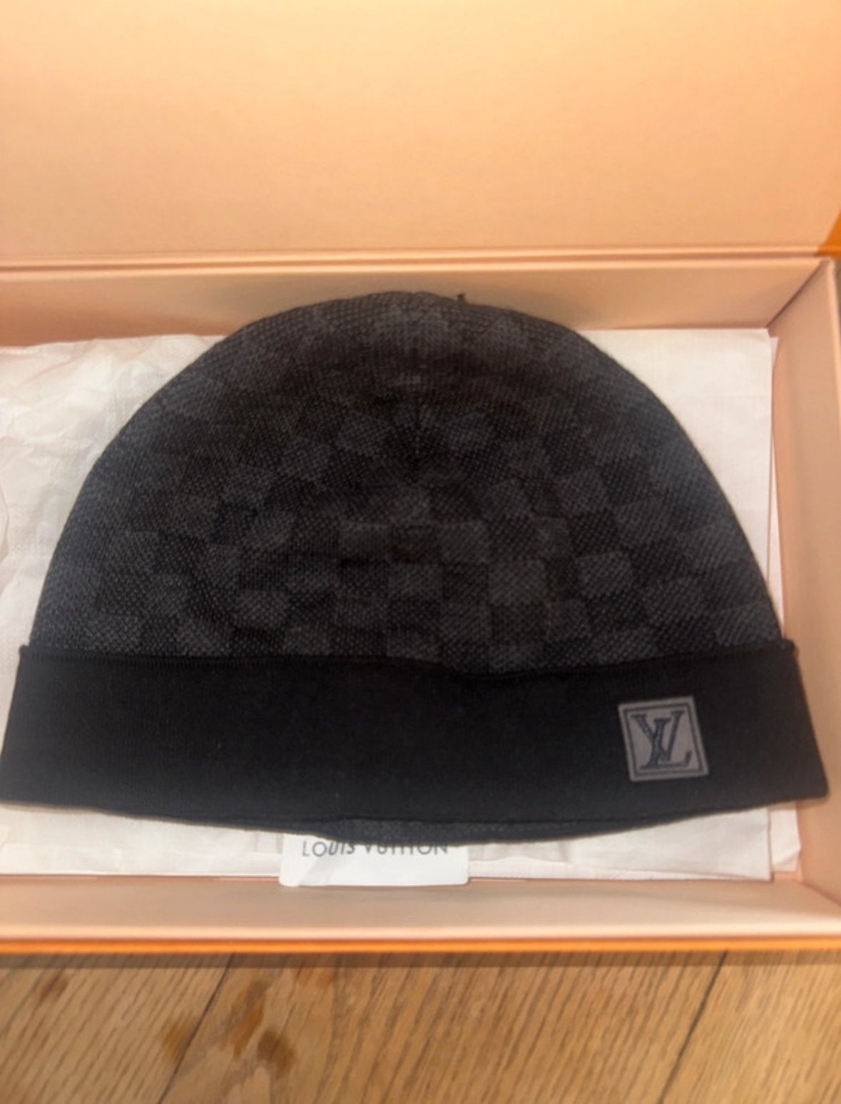 Louis Vuitton muts, Ophalen of Verzenden, Zo goed als nieuw, Overige maten, Muts