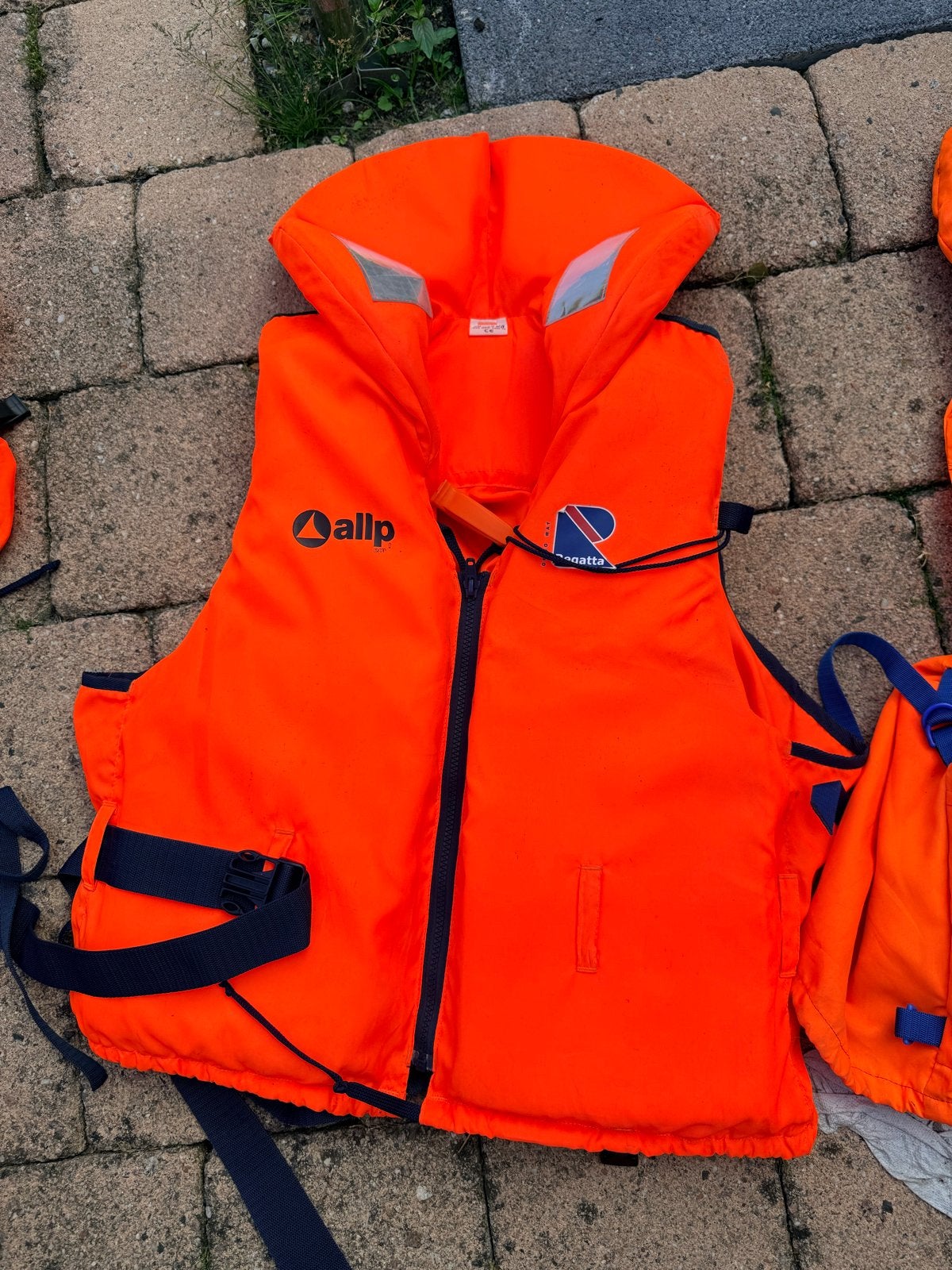 Reddingsvesten: 2 volwassen (tot 80kg) en 2 kinder, Watersport en Boten, Ophalen of Verzenden, Gebruikt, Dame of Heer, Reddingsvest of Zwemvest