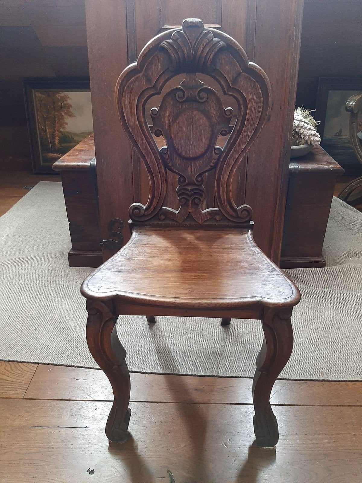Mooi eikenhouten stoeltje, Ophalen