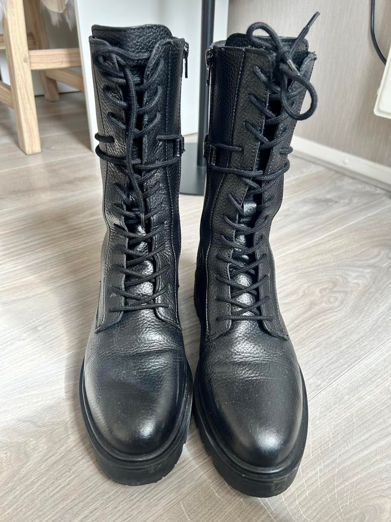 Zign Zwarte Leren Veterlaarzen - Stoer & Stijlvol, Kleding | Dames, Schoenen, Hoge laarzen, Zwart, Ophalen of Verzenden, Gedragen