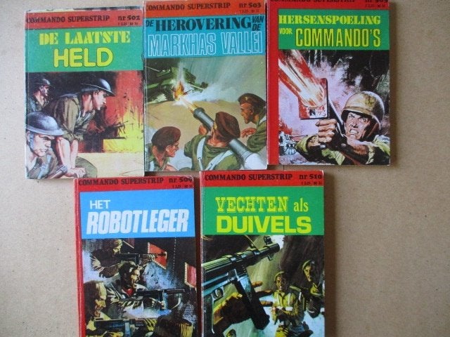 w0492 commando superstrip 10x, Meerdere stripboeken, Ophalen, Gelezen
