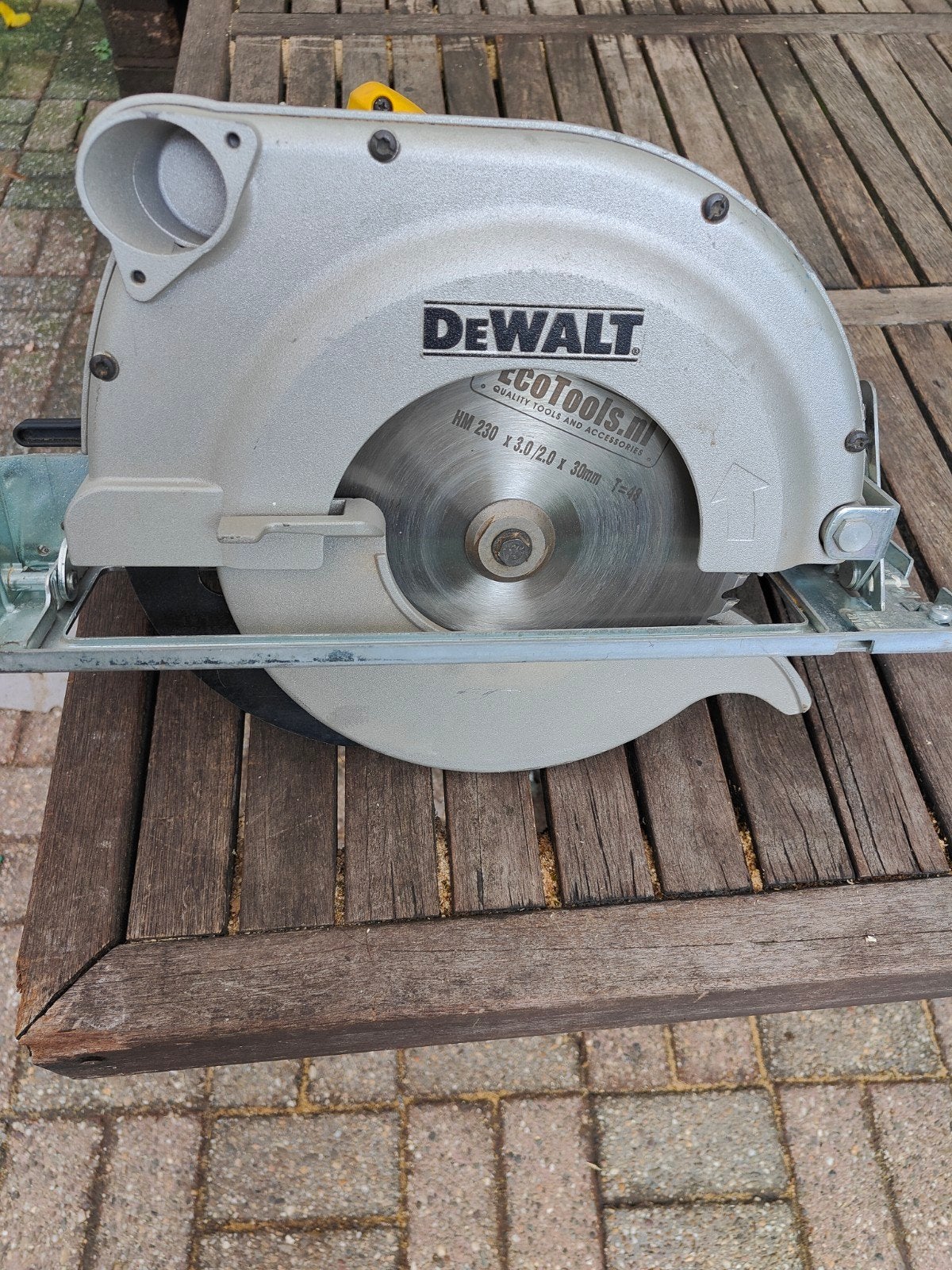 Grote DeWalt Cirkelzaag D23700-QS - Krachtig en Betrouwbaar, Ophalen, Gebruikt, Cirkelzaag, DeWalt