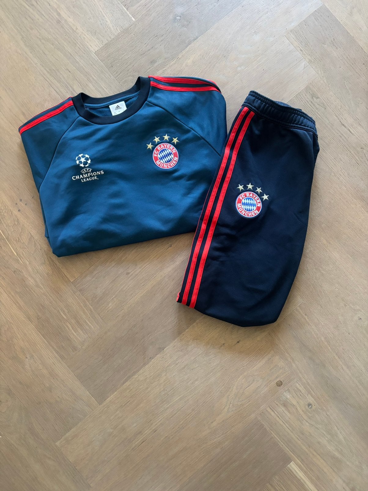 Bayern munchen trainingspak 2013-2014, Ophalen of Verzenden, Zo goed als nieuw, Trainingspak