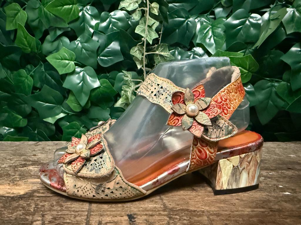 Nieuwe sandalen van Laura Vita maat 36, Laura vita, Overige kleuren, Nieuw, Laura vita