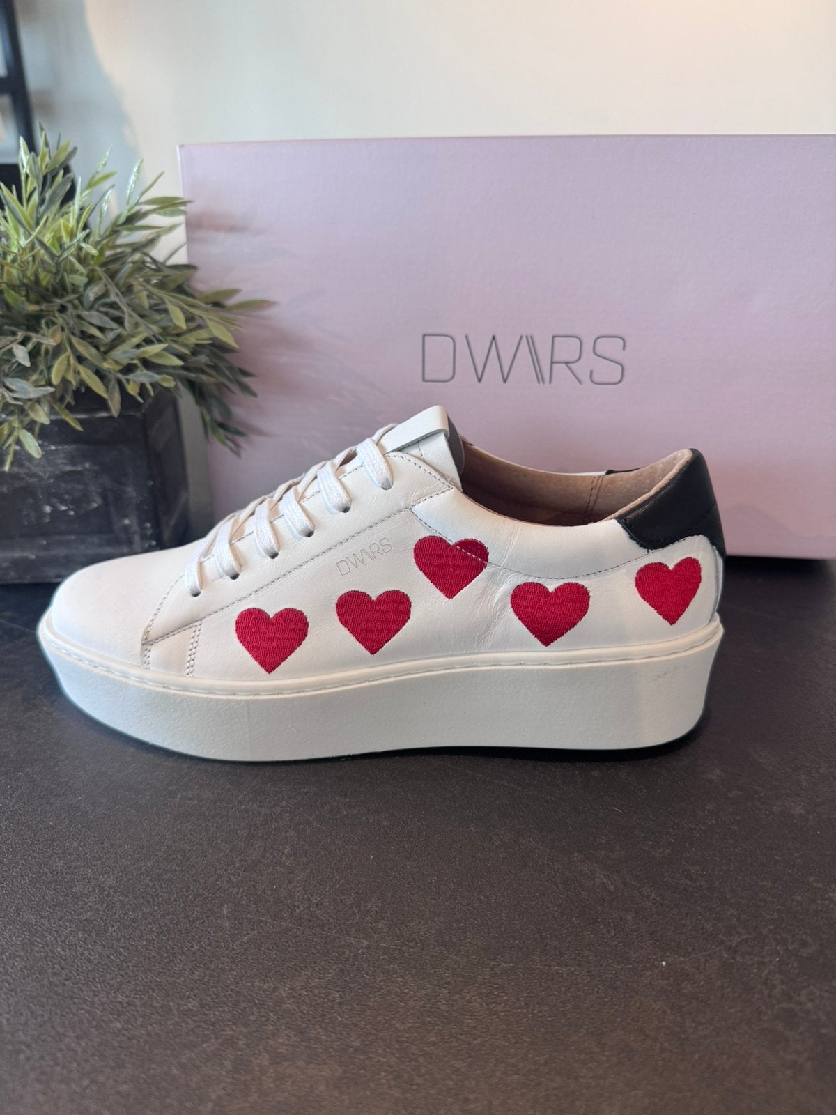 DWRS sneakers special Edition nieuw!, Kleding | Dames, Schoenen, DWRS, Wit, Nieuw, Ophalen of Verzenden