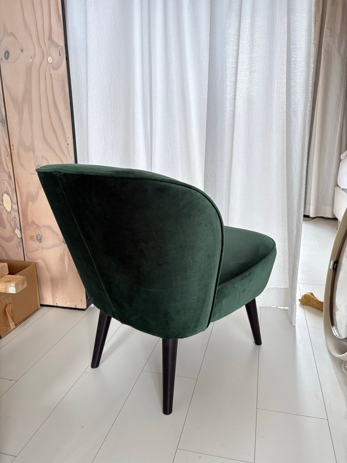 Groene fluwelen stoel van Woood - 60x70xH70cm, Huis en Inrichting, Stoelen, Ophalen, Gebruikt, Overige kleuren, Eén