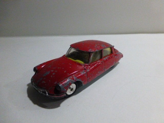 Corgi 210S Citroën DS 19 rood, Ophalen of Verzenden, Zo goed als nieuw, Auto