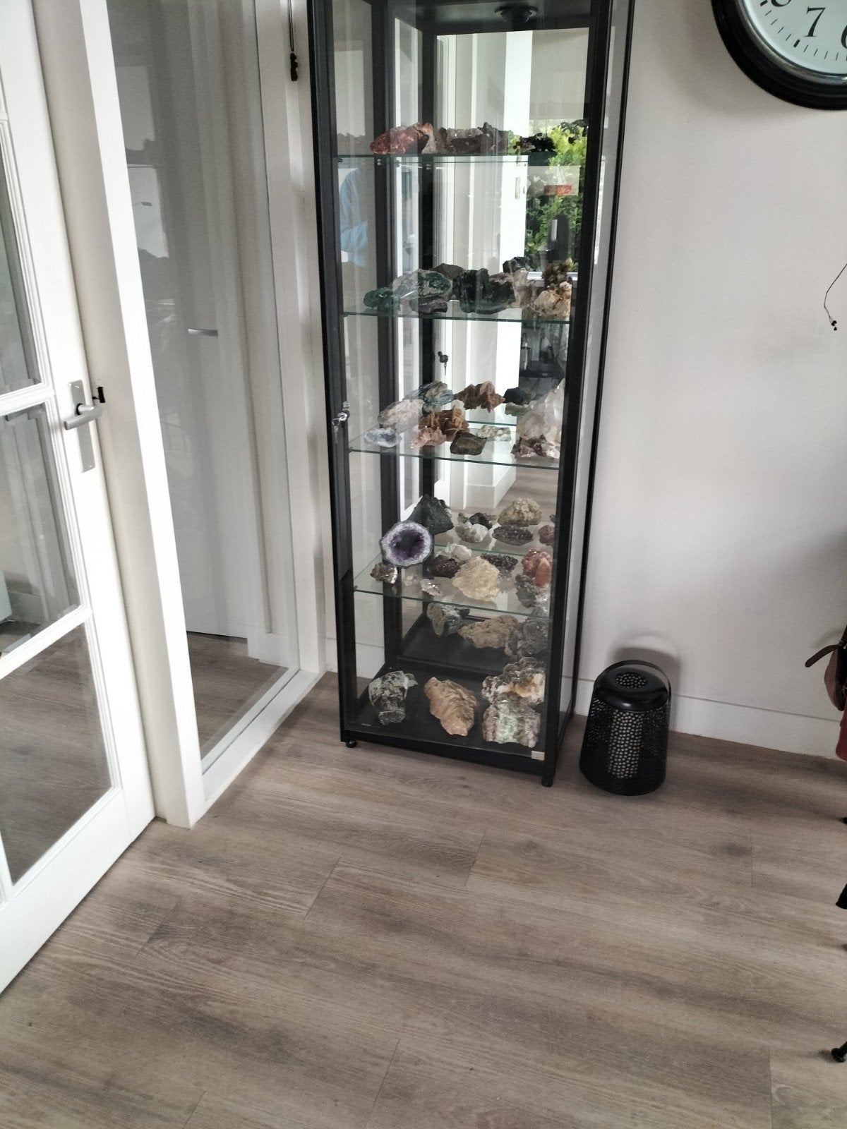 Vitrinekast met uitgebreide mineralencollectie, Ophalen of Verzenden