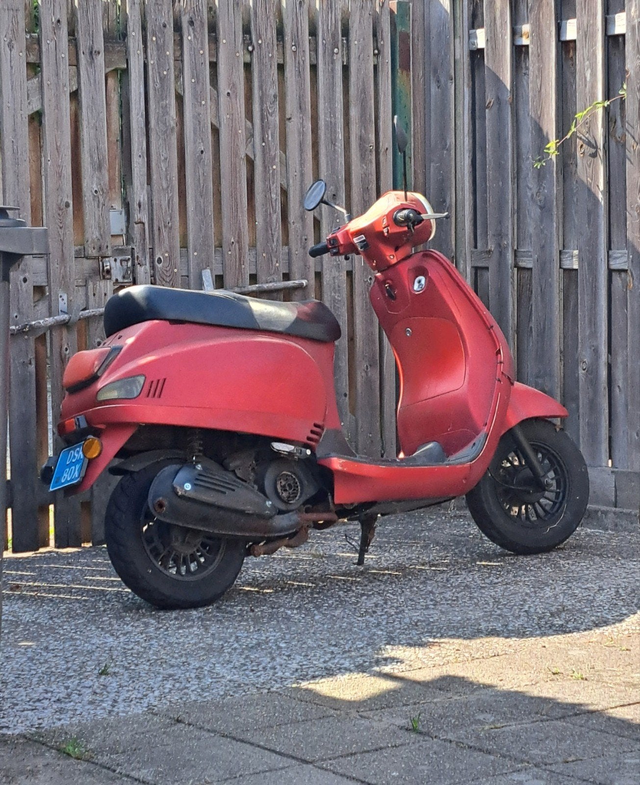 Rode EURO IV 50CC Scooter, Fietsen en Brommers, Scooters | SYM, Ophalen, Benzine, Overige modellen