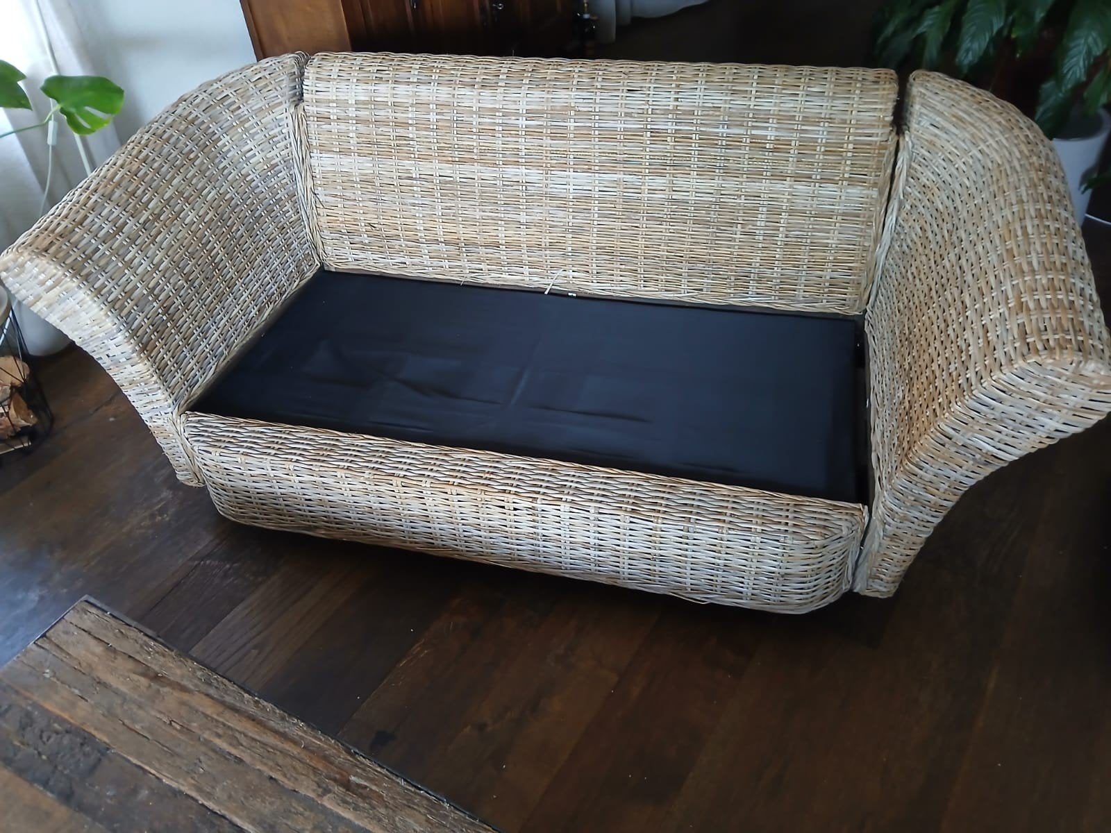 Loberon Trenton rotan bank met ronde bolvoet, Huis en Inrichting, Banken | Sofa's en Chaises Longues, Ophalen, Gebruikt, Landelijk, Bohemian