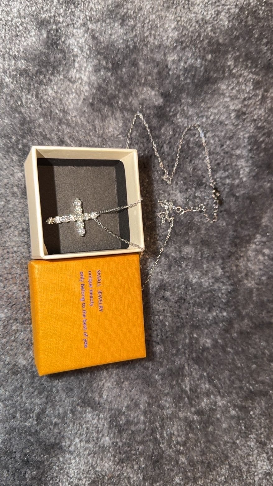 Moissanite Iced-Out Kruis Hanger + Ketting – Sterke Shine, Overige materialen, Nieuw, Ophalen of Verzenden, Met edelsteen