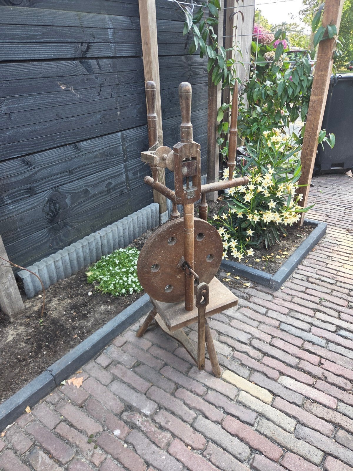 Antiek spinnenwiel - Decoratief houten spinnenwiel, Ophalen
