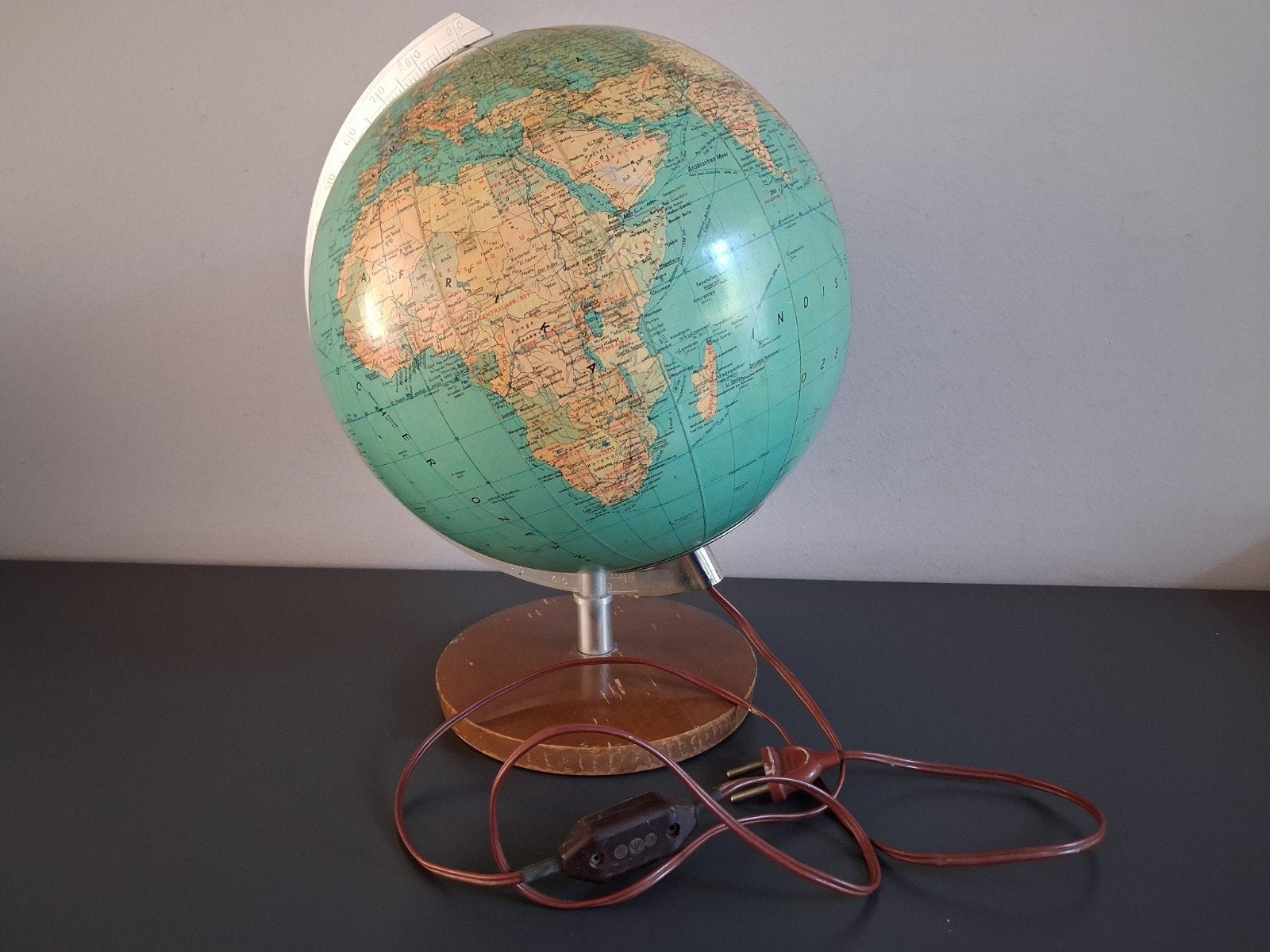 Vintage Janus Wereldbol globe Duits Rhodesie, Gebruikt, Kunststof, Verlicht, Ophalen of Verzenden