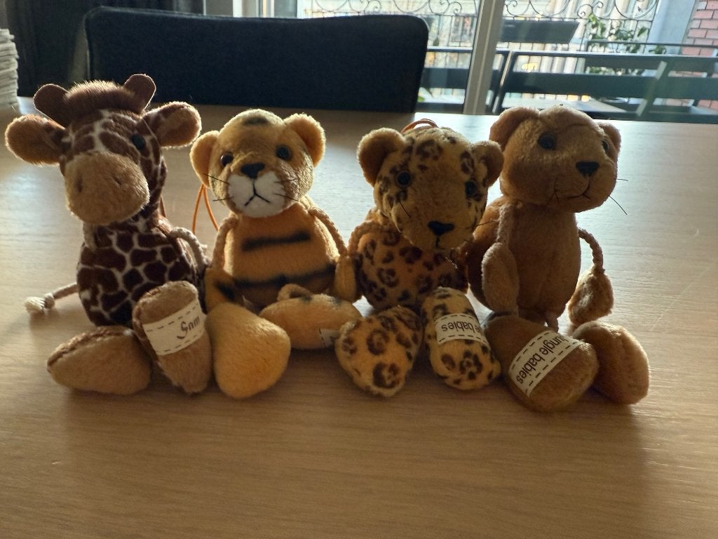 4x Bungelende Knuffel Giraf, Panter, Tijger, Luipaard 13 cm, Ophalen of Verzenden, Zo goed als nieuw, Overige typen