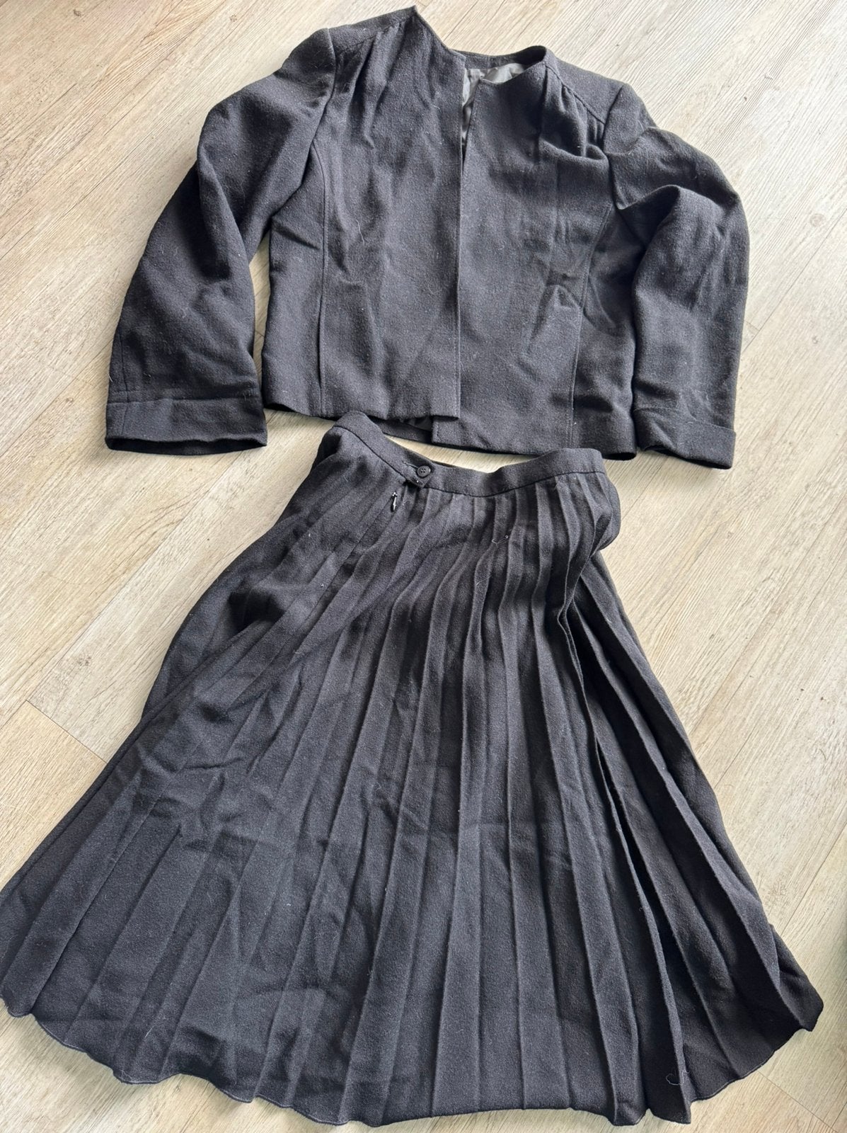Ravens dames jasje en rok maat 38, Kleding | Dames, Maat 38/40 (M), Zwart, Ophalen of Verzenden, Zo goed als nieuw