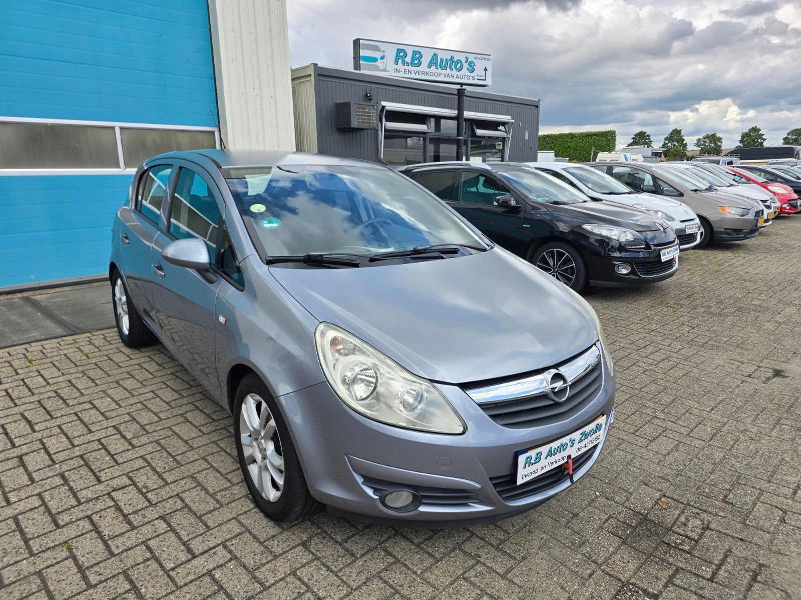 Opel Corsa 1.4 16V 5D 2008 Grijs, Voorwielaandrijving, Metallic lak, 4 cilinders, 49 €/maand