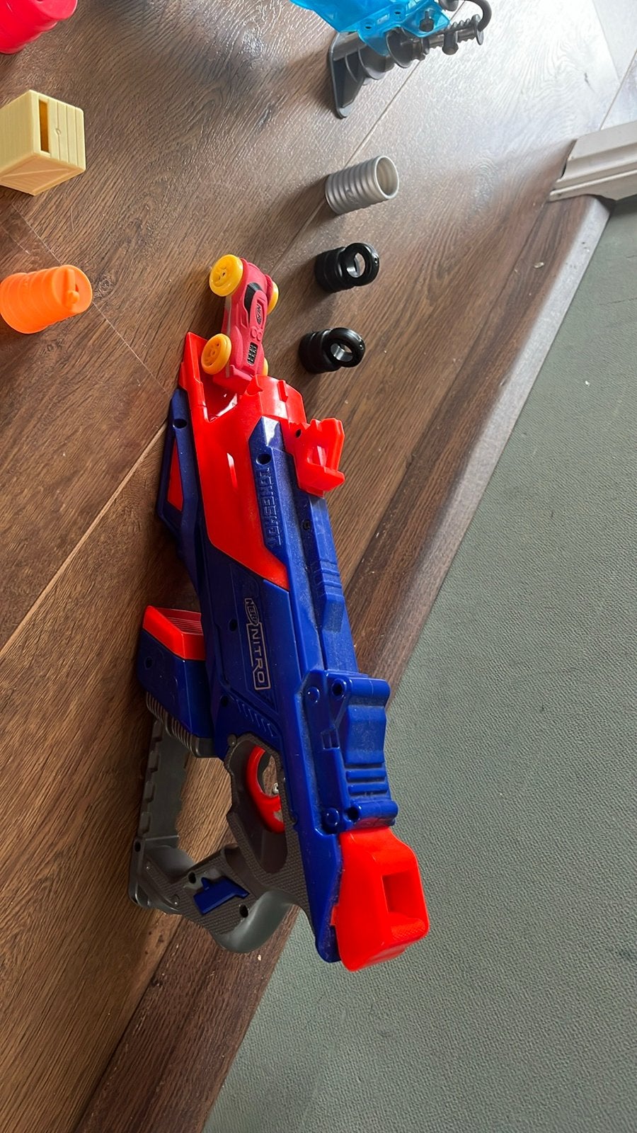 Nerf Nitro Blasters met Hot Wheels baan en auto's, Ophalen, Gebruikt, Jongen of Meisje