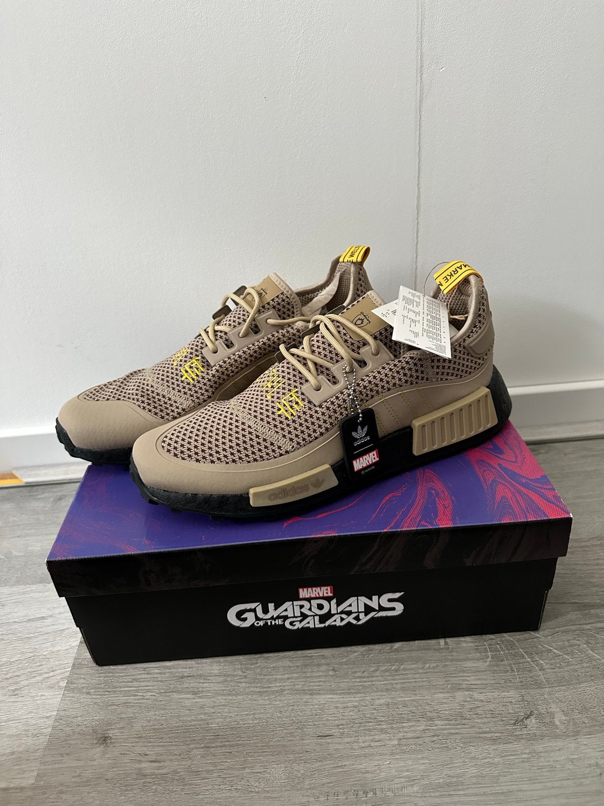 Nieuwe Adidas NMD_R1 x Marvel Guardians of the Galaxy 46, Ophalen of Verzenden, Nieuw, Overige kleuren, Sneakers of Gympen
