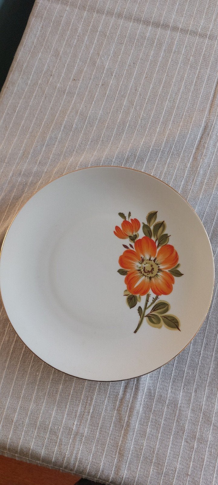 Winterling Schwarzenbach Bavaria schaal met bloemmotief, Gebruikt, Overige merken, Vintage, Ophalen of Verzenden