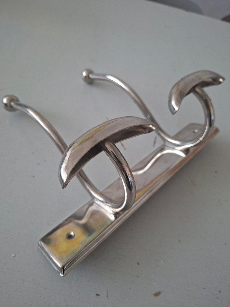 retro aluminium kapstok dubbele kledinghaak art deco design, Wandkapstok, Ophalen of Verzenden, Zo goed als nieuw, Minder dan 100 cm