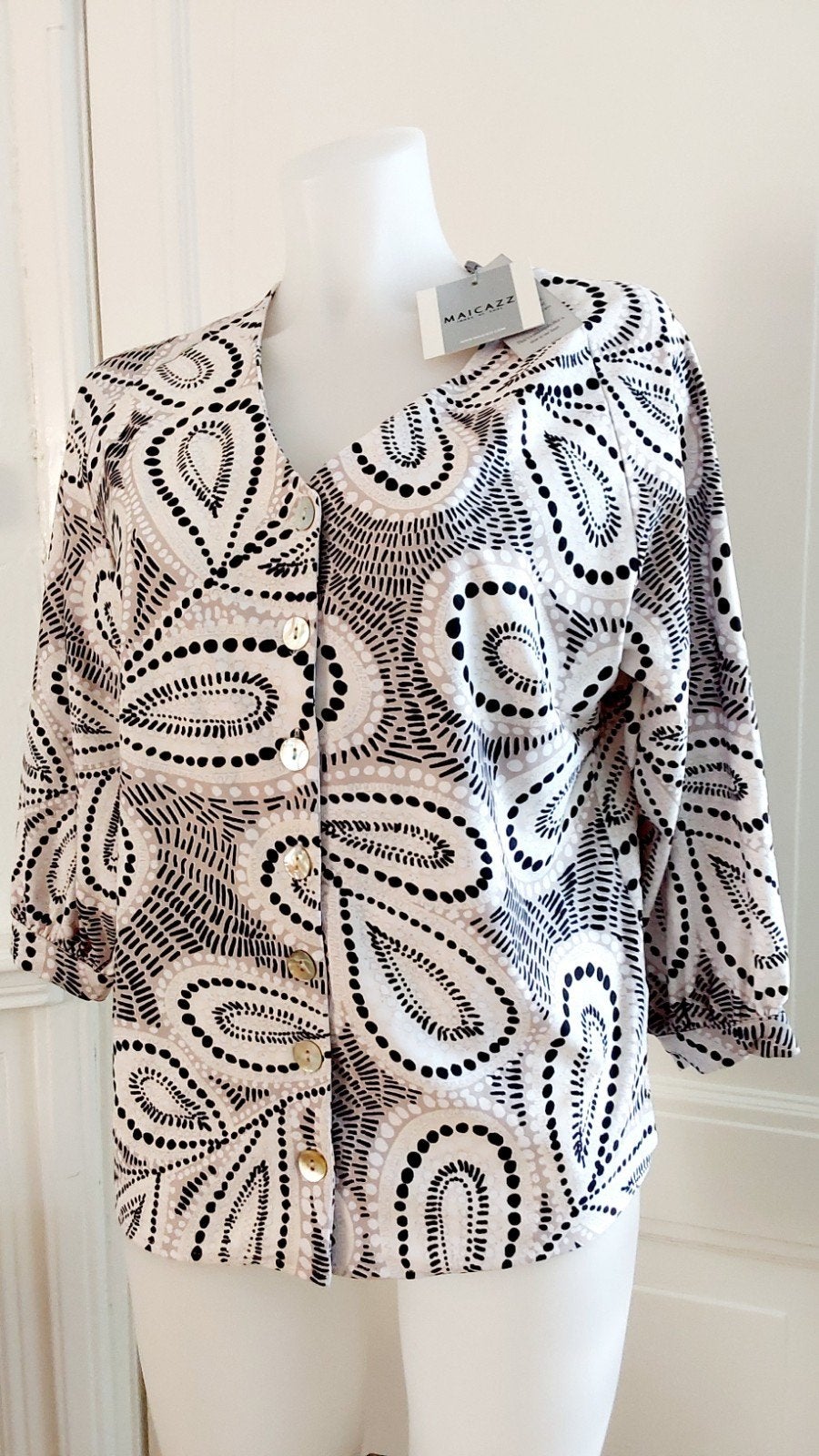 Leuke Maicazz top maat 36 nieuw, Kleding | Dames, Meerkleurig, Onbekend, Ophalen of Verzenden, Lange mouw