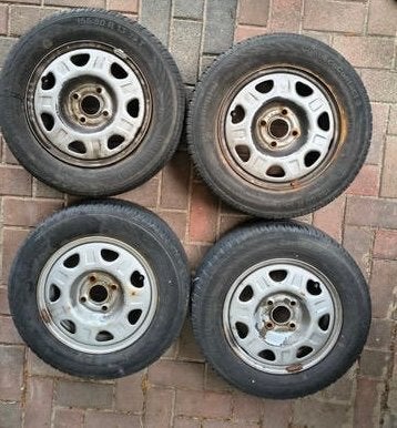 4 zomerbanden met velgen voor Chevrolet Spark 155/80 R13, Ophalen, Gebruikt, 155 mm, 13 inch