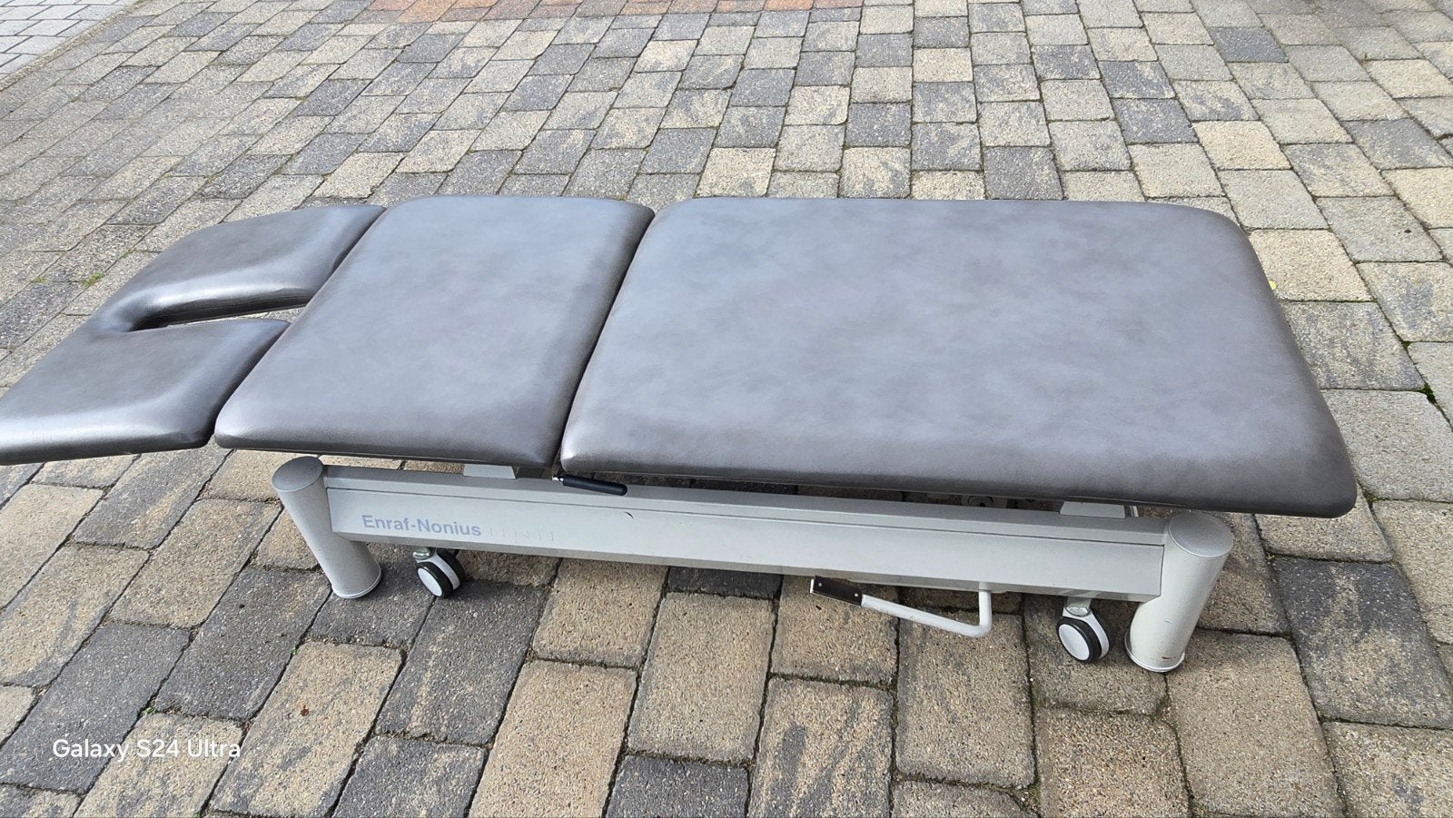 fysio/massage  tafel, Ophalen, Zo goed als nieuw, Massagetafel