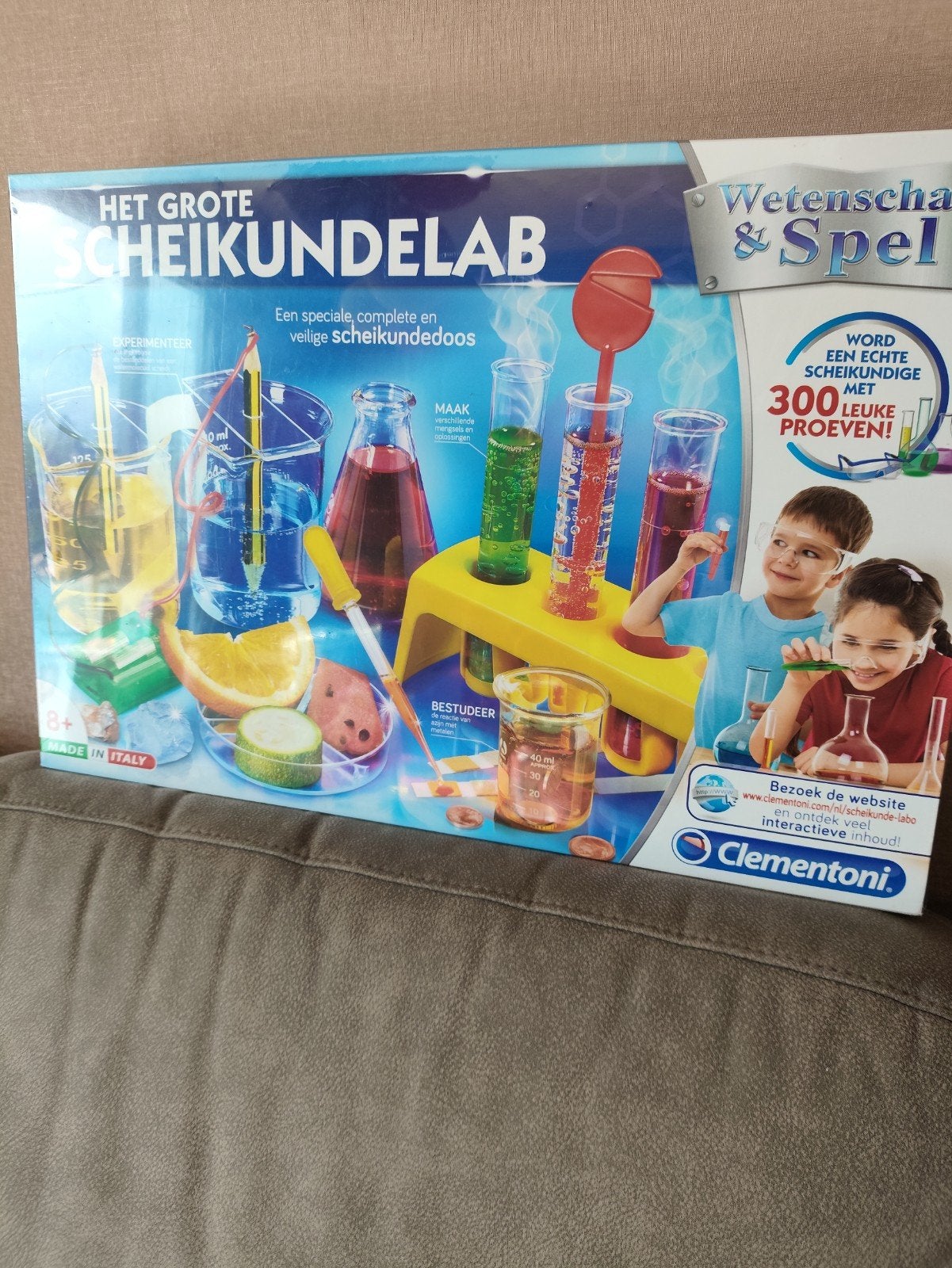 Nieuw! Het grote scheikundelab, Ophalen, Nieuw