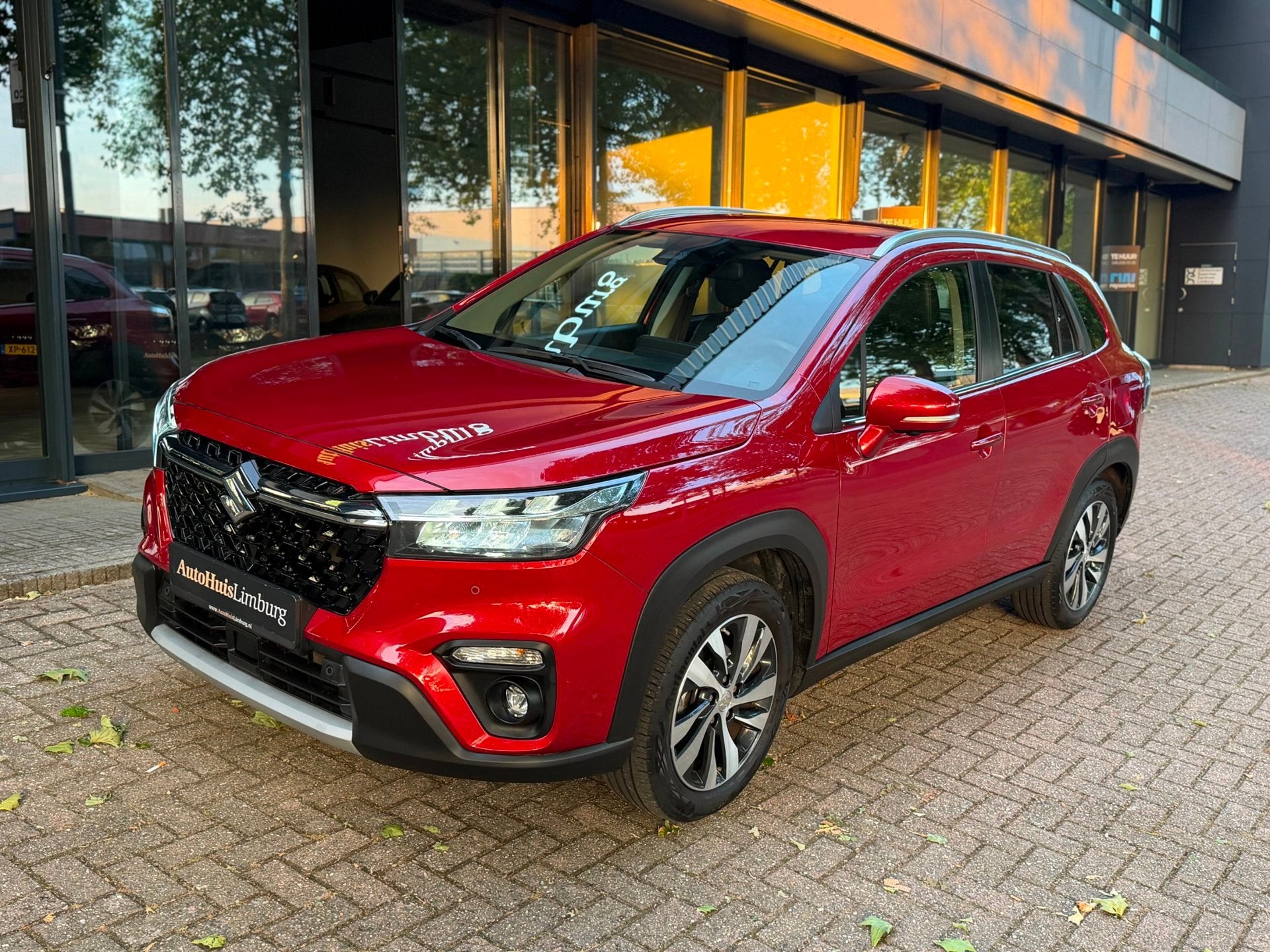 Suzuki S-CROSS 1.5 Hybrid Style|Camera|Nav|Automaat|Nieuwsta, Auto's, Dealer onderhouden, Gebruikt, 4 cilinders, 400 kg