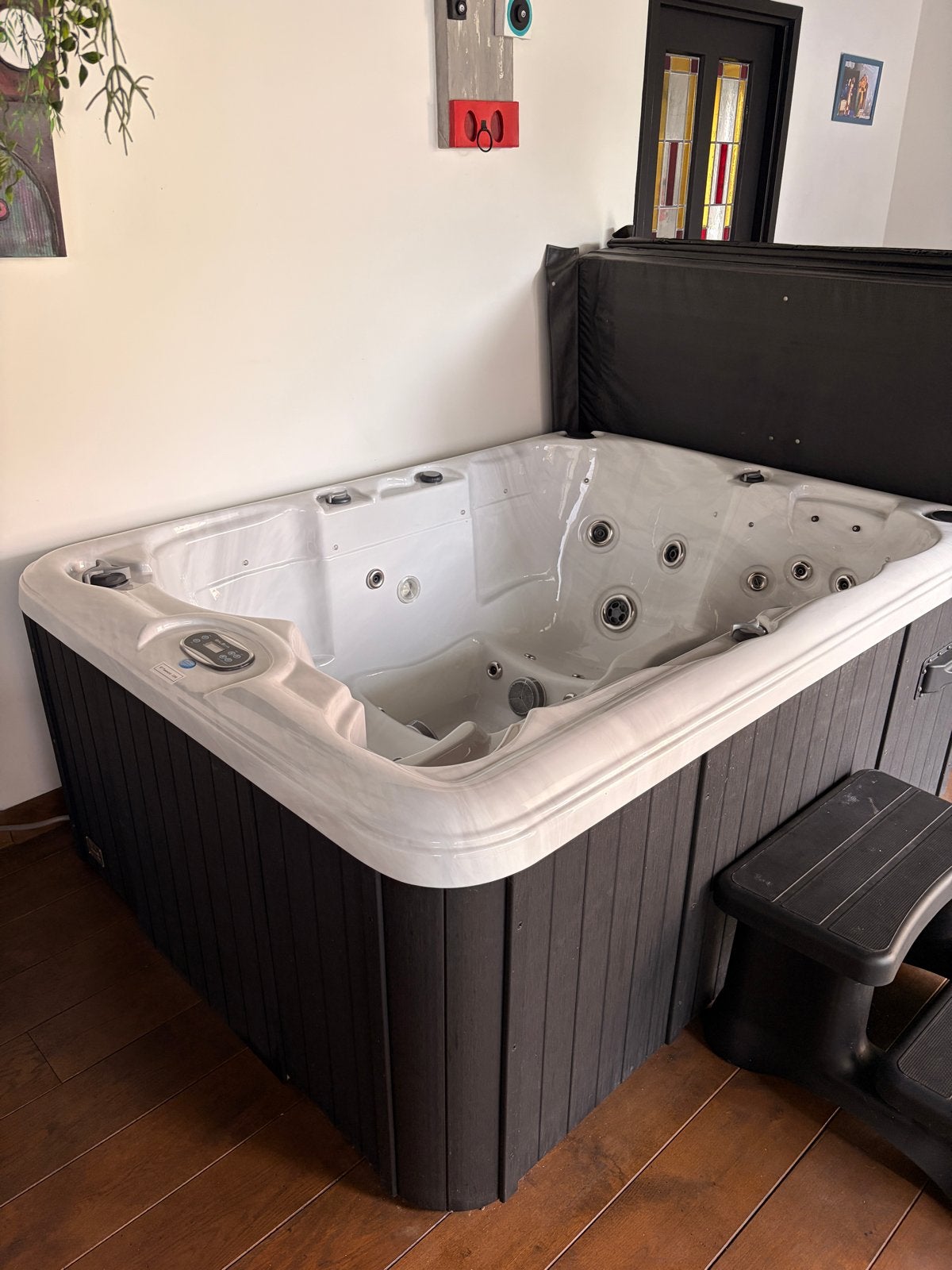 Luxe Balboa Spa Jacuzzi met Afdekzeil en Trap, Ophalen, Zo goed als nieuw, Afdekzeil, Vast