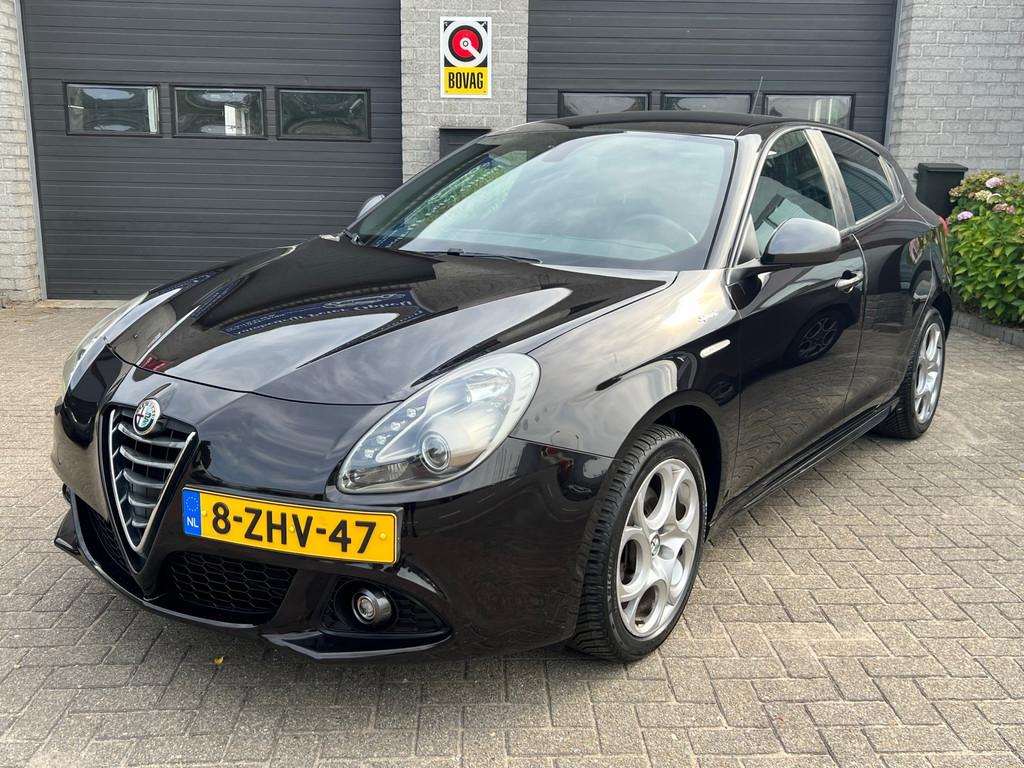 Alfa Romeo Giulietta 1.4 T Sprint *Automaat*LM velgen*170PK*, Stof, Euro 6, 4 cilinders, Zwart