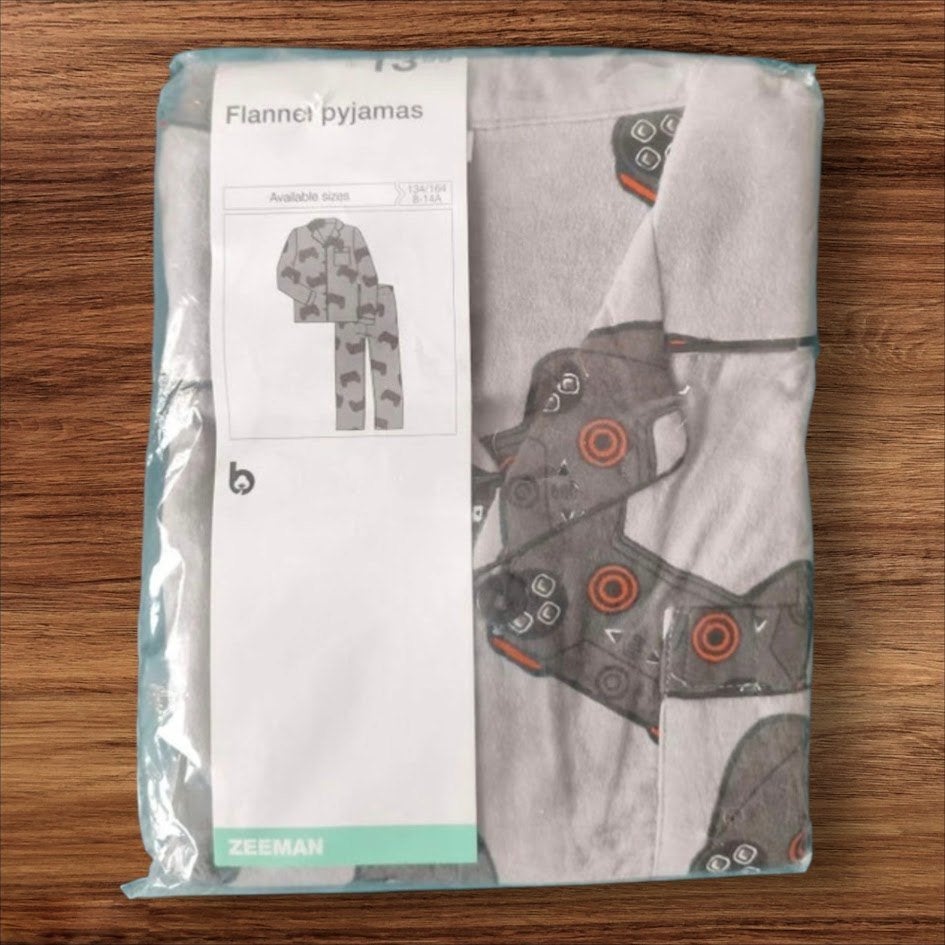 Nieuw in verpakking flanellen gaming jongens pyjama, Kinderen en Baby's, Kinderkleding | Maat 158, Nieuw, Ophalen of Verzenden