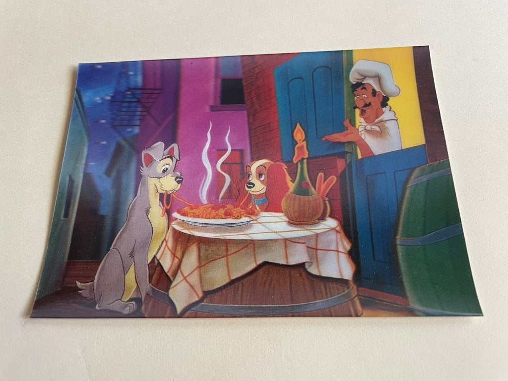 Disney 3D dieptekaart / ansichtkaart , Lady and the Tramp., Verzamelen, Verzenden, 1960 tot 1980, Sterren en Beroemdheden