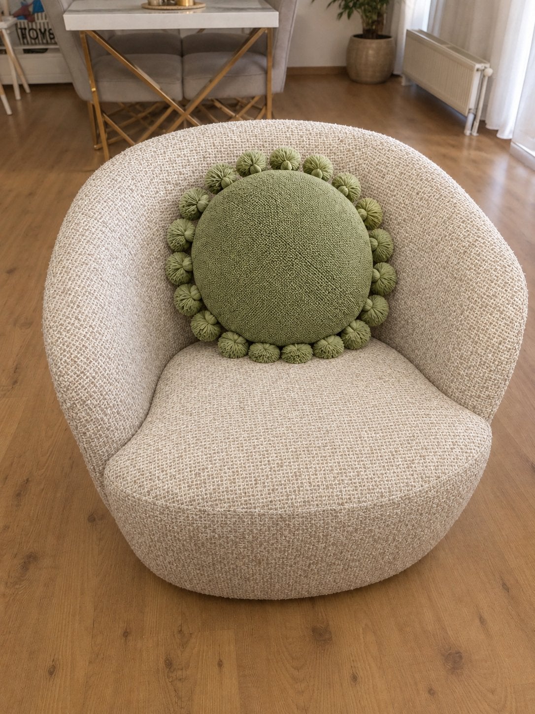 Groen rond sierkussen met pompons, Ophalen, Inclusief binnenkussen, Rond, Nieuw